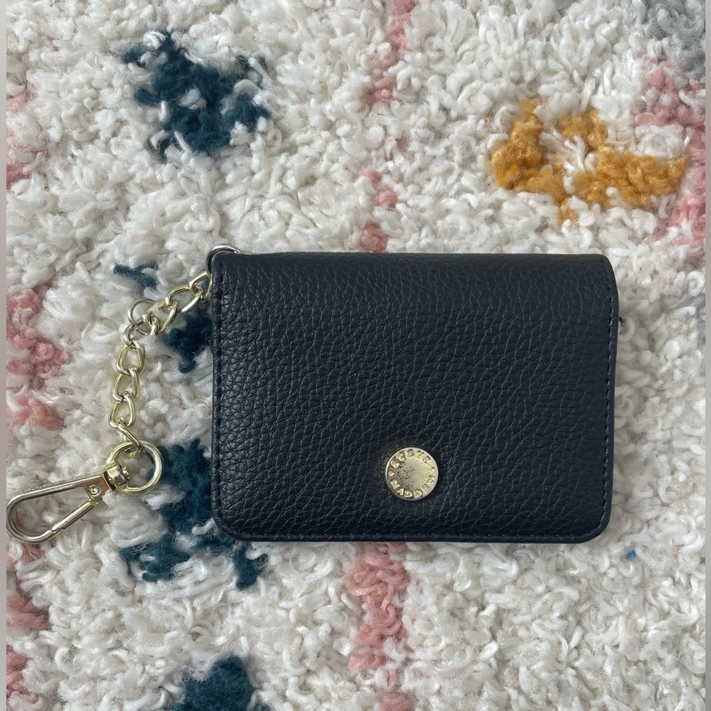 Steve Madden wallet key chain